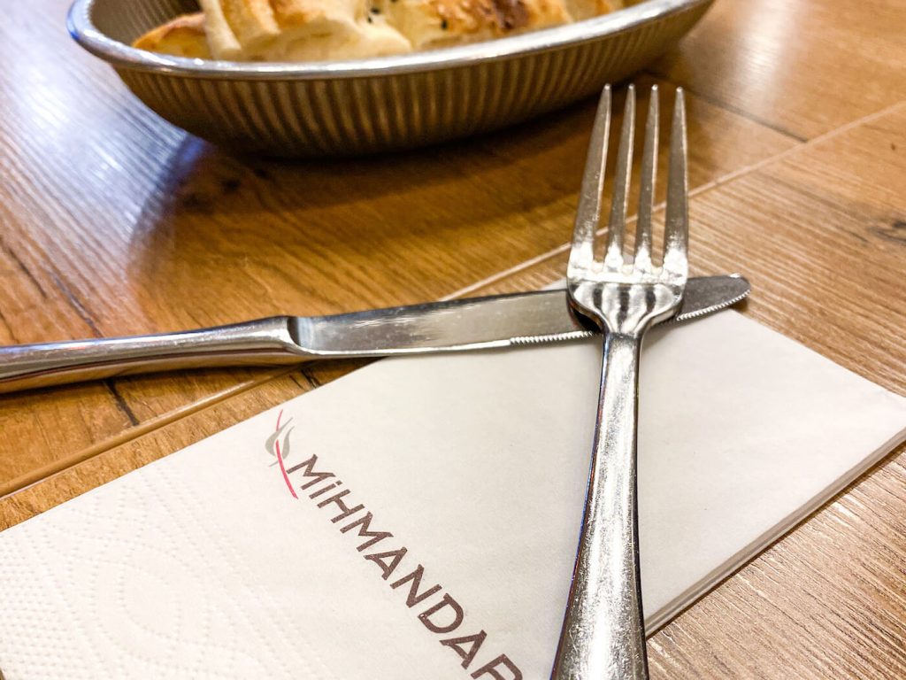 Mihmandar Holzkohlegrill Restaurant - Detailbild